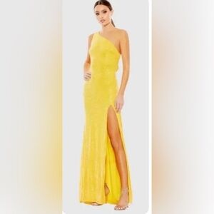Mac Duggal NWOT Size 6 One-Shoulder Yellow Prom Dress Fully Sequined 26990